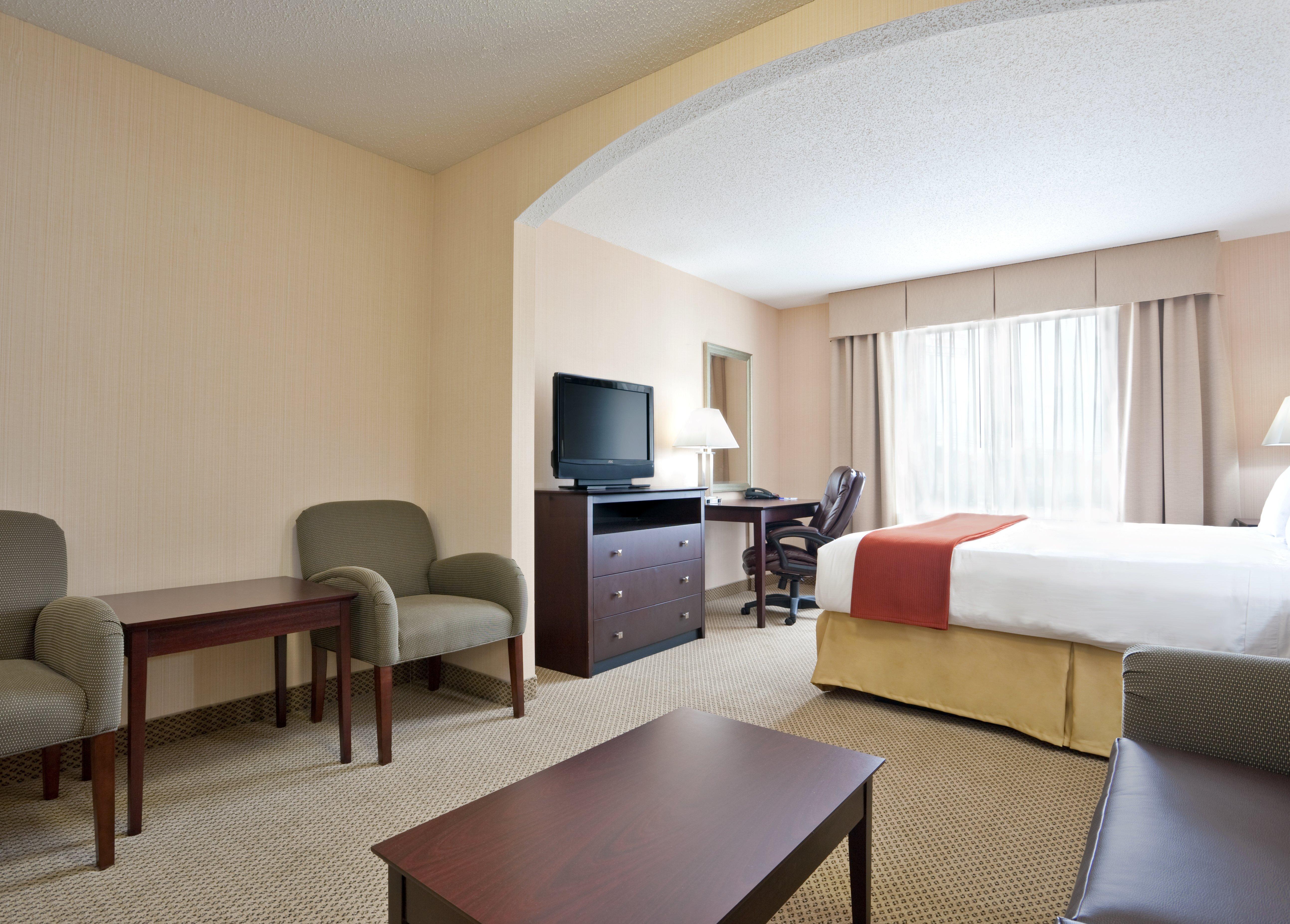 Holiday Inn Express Hotel & Suites Tipp City, An Ihg Hotel Exterior photo